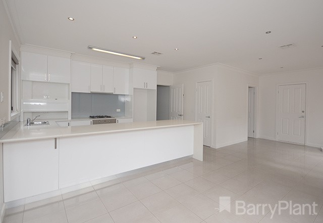 203B Russell Street, Newington, VIC 3350 - Thumbnail 2 - 01/08/2023