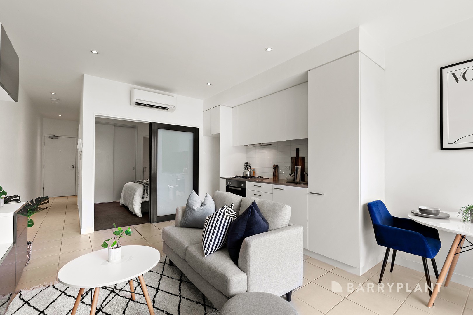 204/33 Cliveden Close, East Melbourne, VIC 3002, East Melbourne - Thumbnail 3