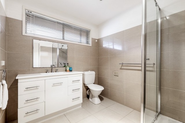 204 Mascoma Street, Strathmore, VIC 3041, Strathmore - Thumbnail 4