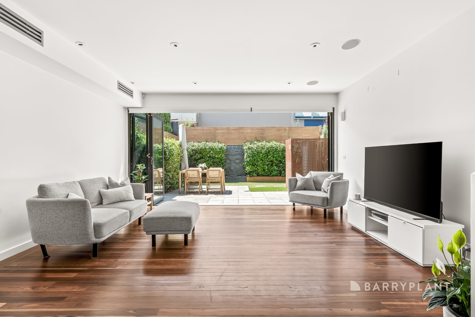 204 Miller Street, Preston, VIC 3072 - Thumbnail 2 - 21/10/2025