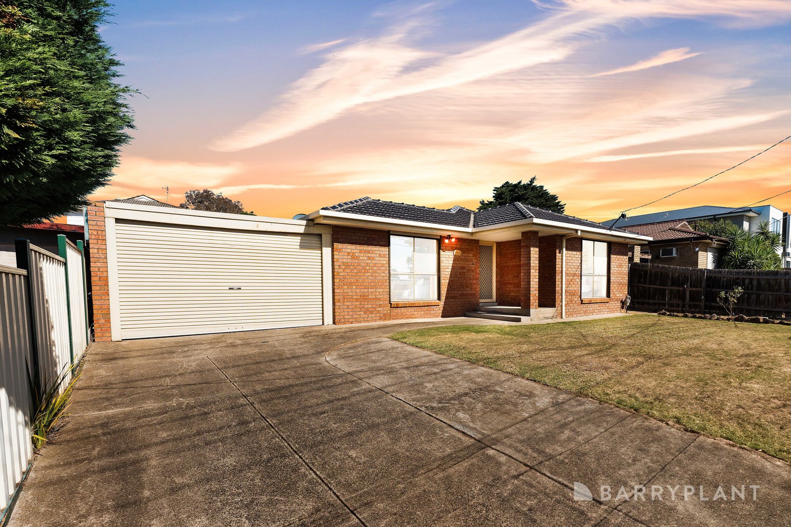 205 Taylors Road, St Albans, VIC 3021 - Thumbnail 2 - 16/04/2025