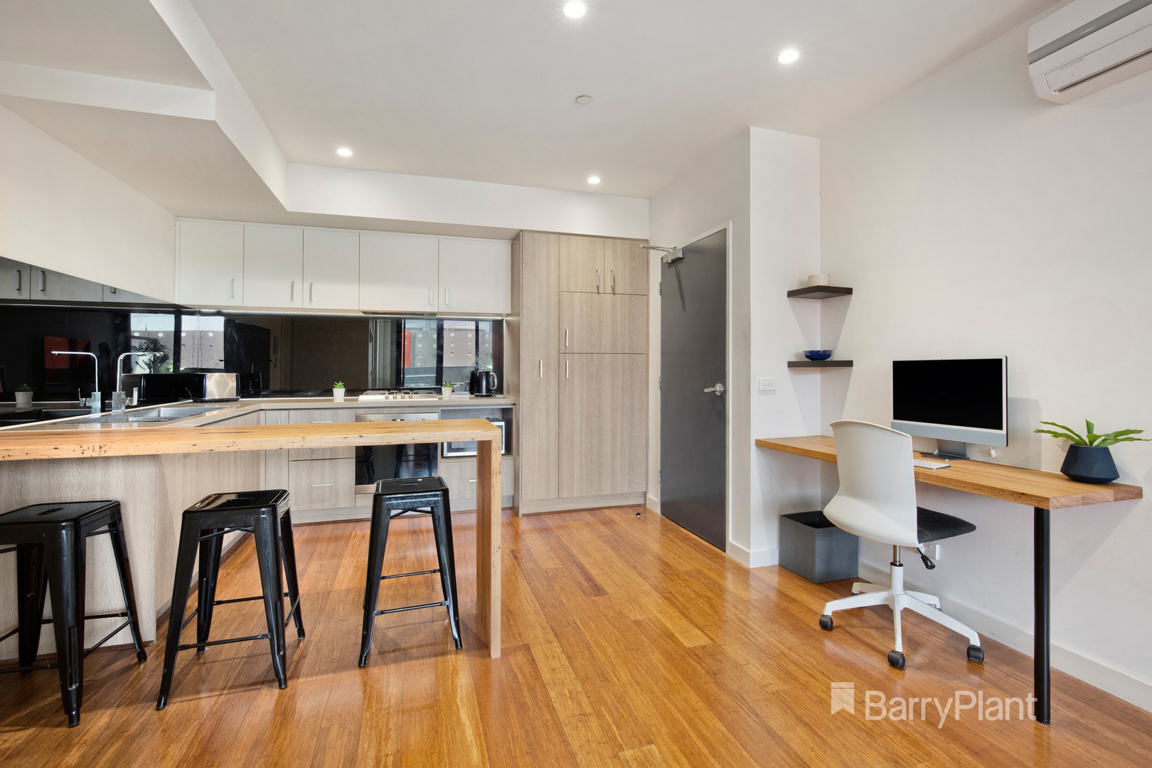 206/146 Bell Street, Coburg, VIC 3058 - Thumbnail 2 - 13/02/2024