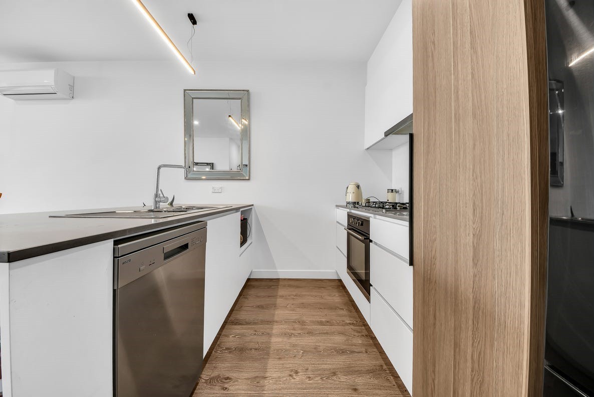 206/2 Kenswick Street, Point Cook, VIC 3030, Point Cook - Thumbnail 3