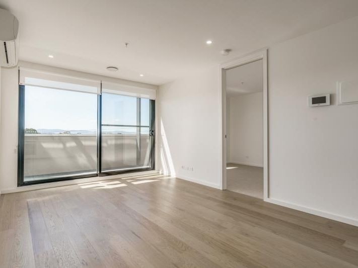 206/3 Mitchell Street, Doncaster East, VIC 3109 - Thumbnail 2 - 05/10/2023