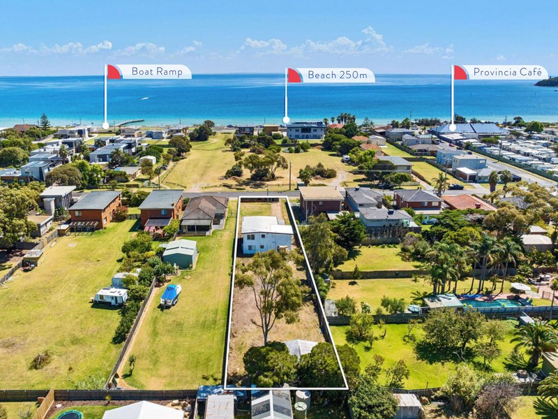 206 Dromana Parade, Safety Beach, VIC 3936 - Image - 25/11/2025