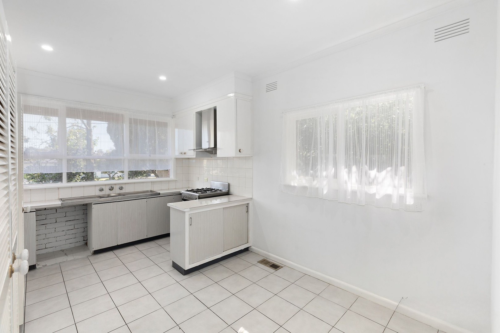 206 Lower Plenty Road, Rosanna, VIC 3084, Rosanna - Thumbnail 7
