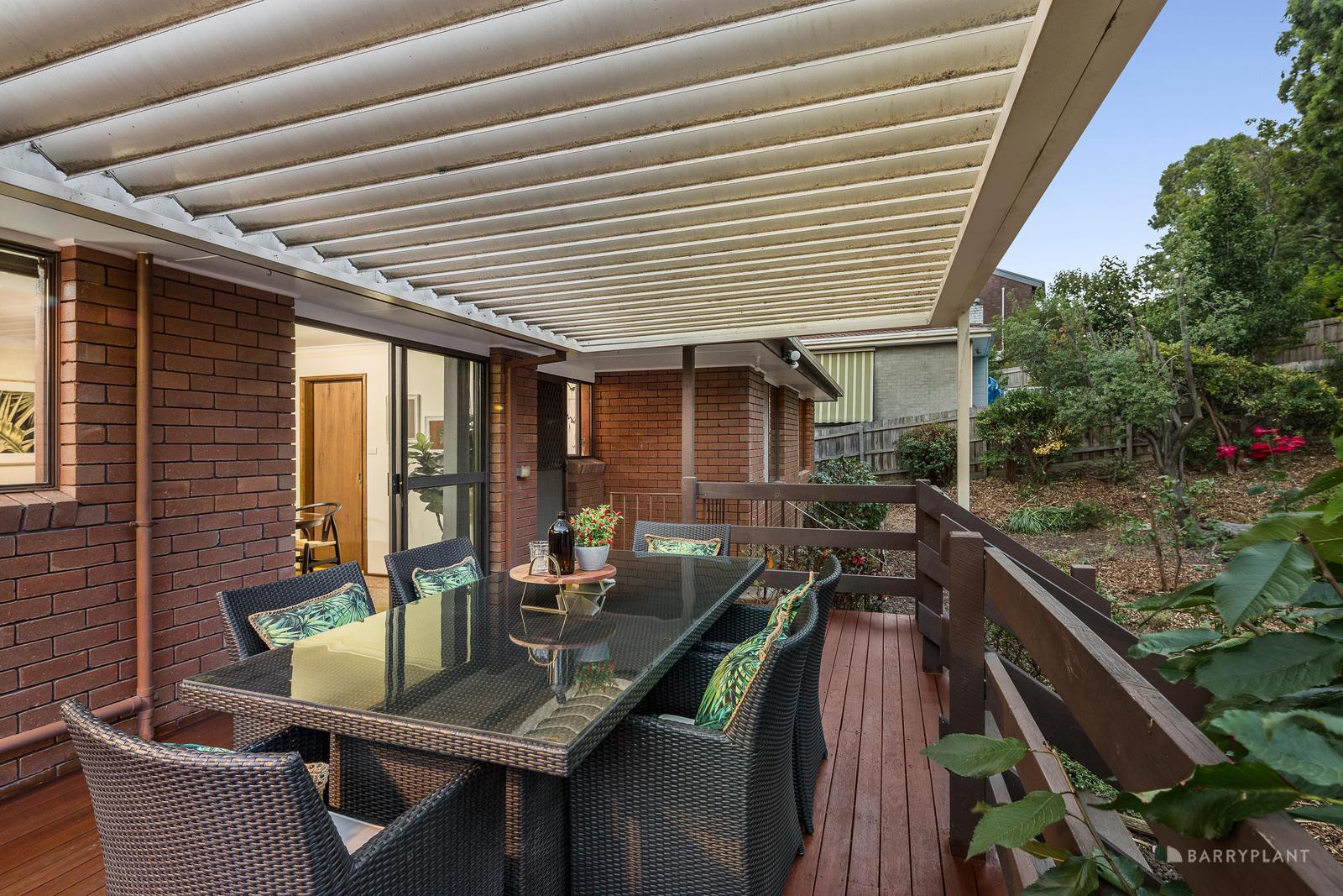 208 St Helena Road, Greensborough, VIC 3088, Greensborough - Thumbnail 3