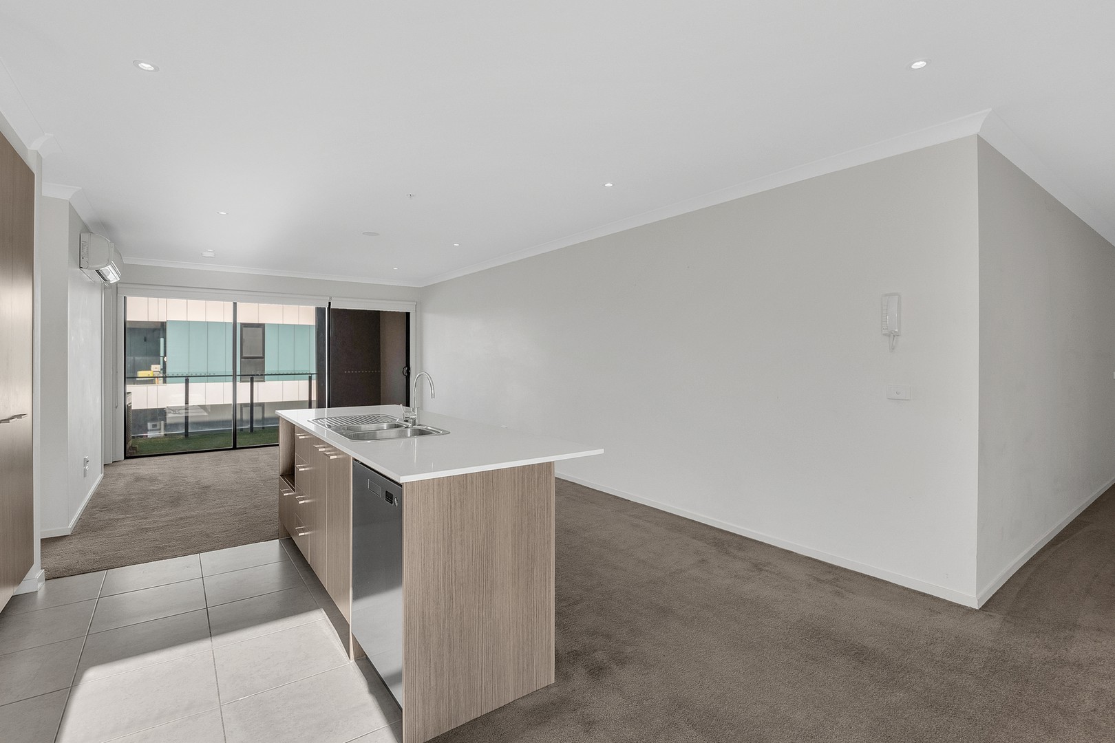 209/40 Bush Boulevard, Mill Park, VIC 3082, Mill Park - Thumbnail 5