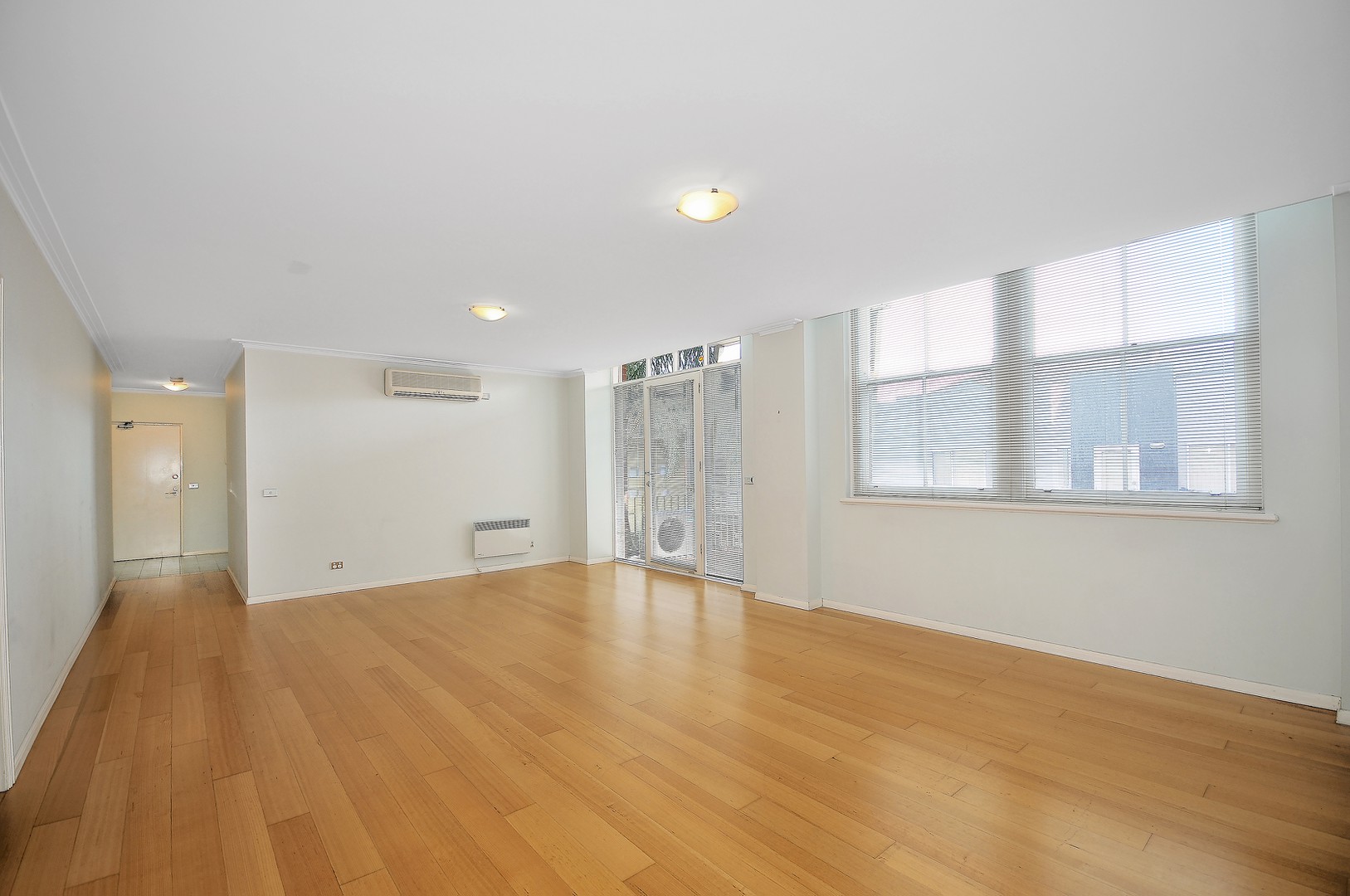 209 Gatehouse Place, Maribyrnong, VIC 3032, Maribyrnong - Thumbnail 2