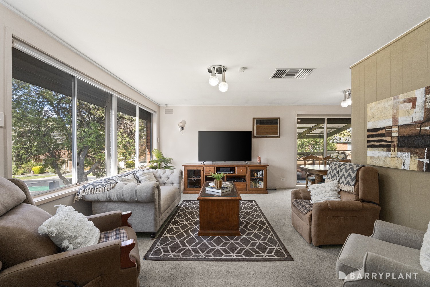 209 Greenwood Drive, Bundoora, VIC 3083 - Thumbnail 2 - 05/05/2026