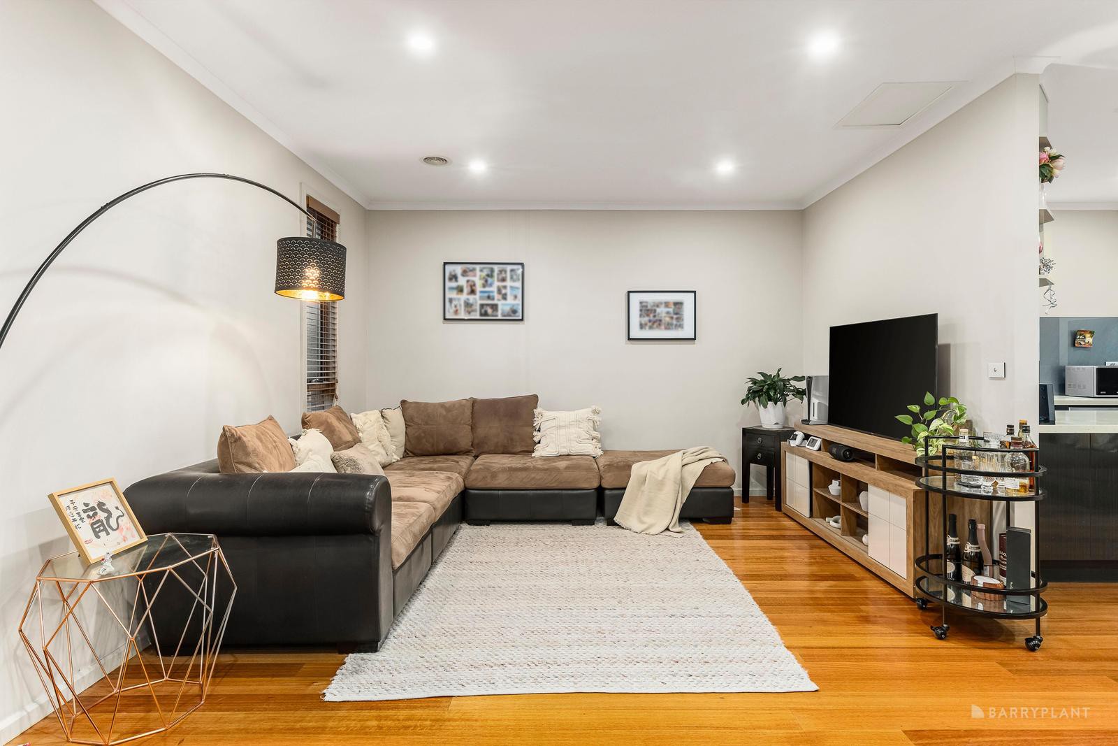 20A Belvoir Street, Doncaster East, VIC 3109 - Thumbnail 2 - 08/01/2025