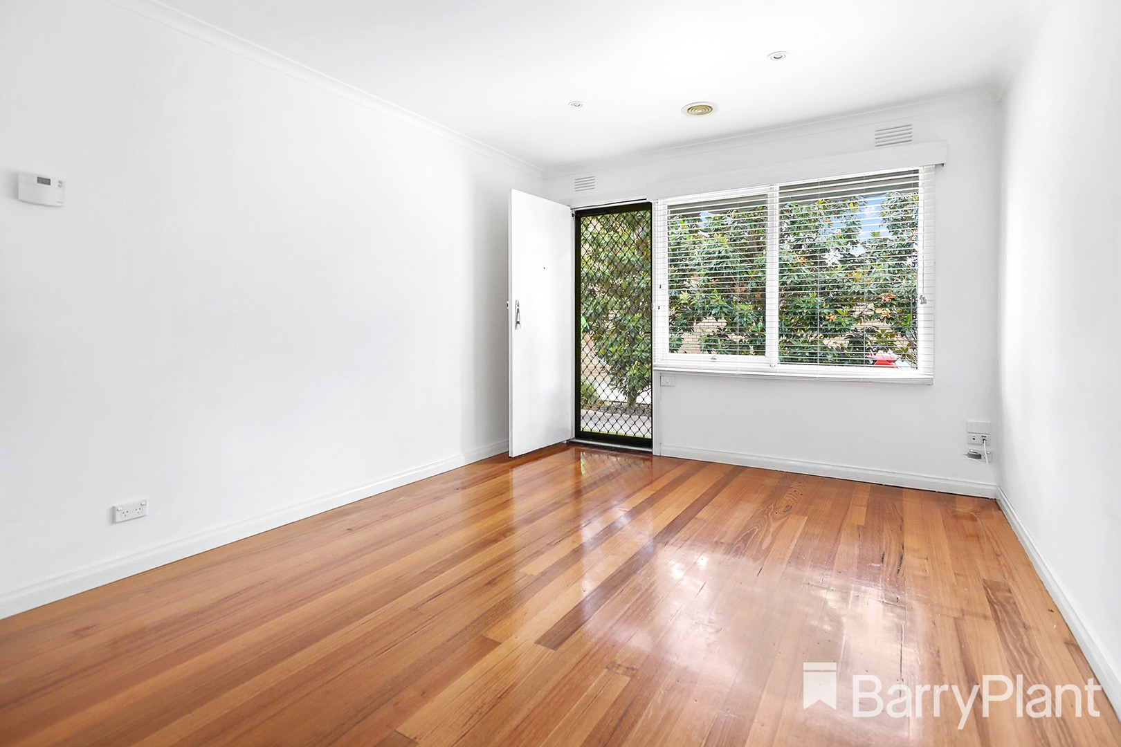 21/12-14 Venice Street, Mentone, VIC 3194 - Thumbnail 1 - 08/12/2021