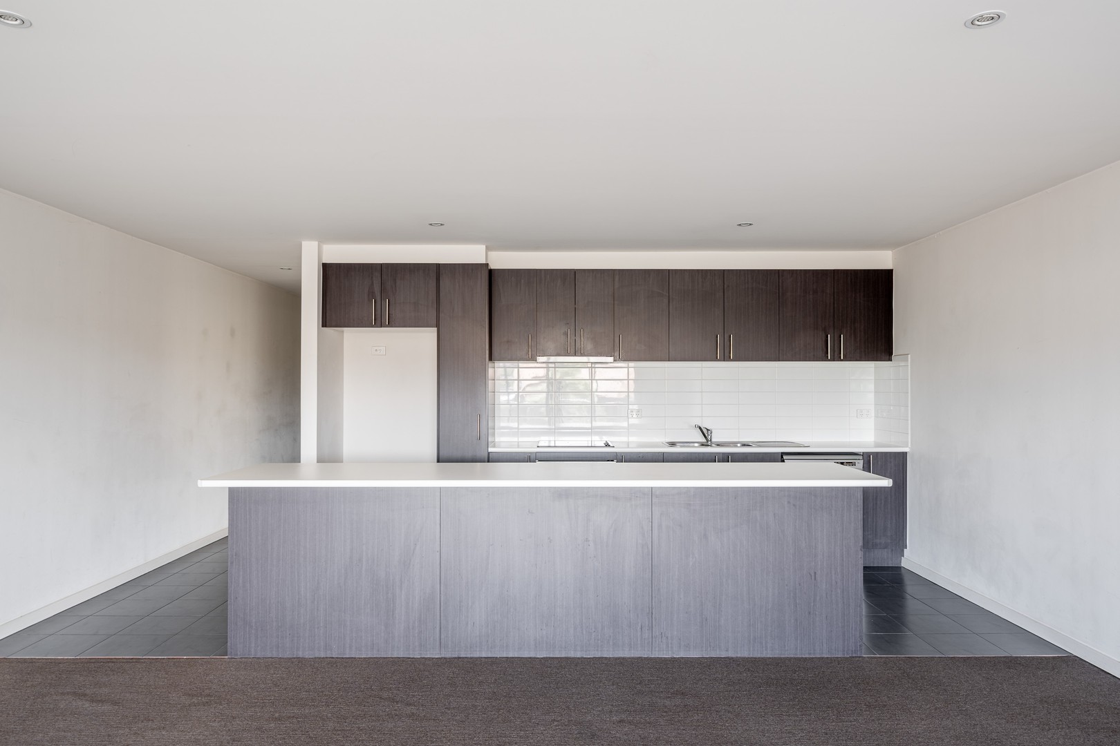 21/13 Essex Street, Footscray, VIC 3011, Footscray - Thumbnail 2