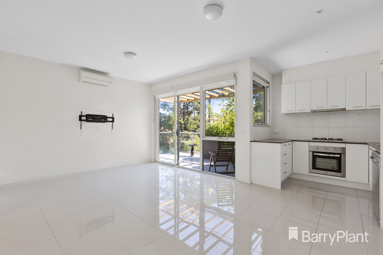 21/259 Canterbury RoadForest Hill, VIC 3131, Forest Hill - Thumbnail 2