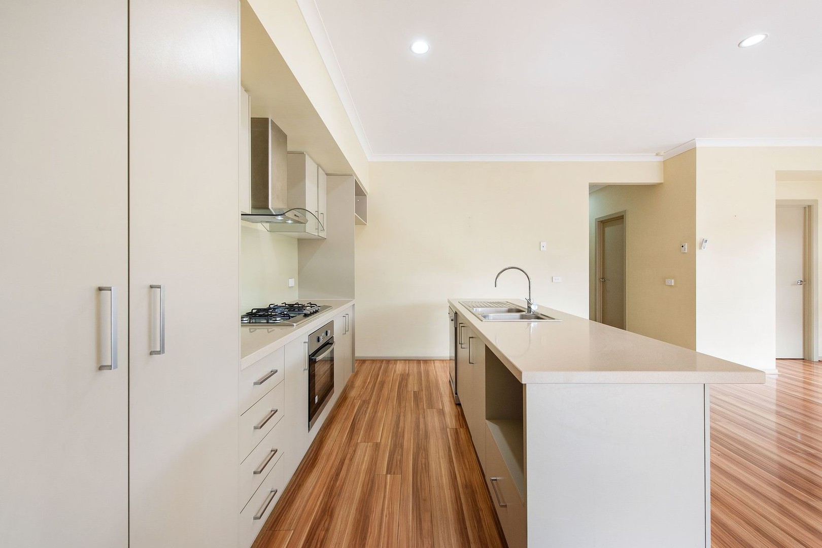 21 Admiralty Lane, Sydenham, VIC 3037, Sydenham - Thumbnail 3