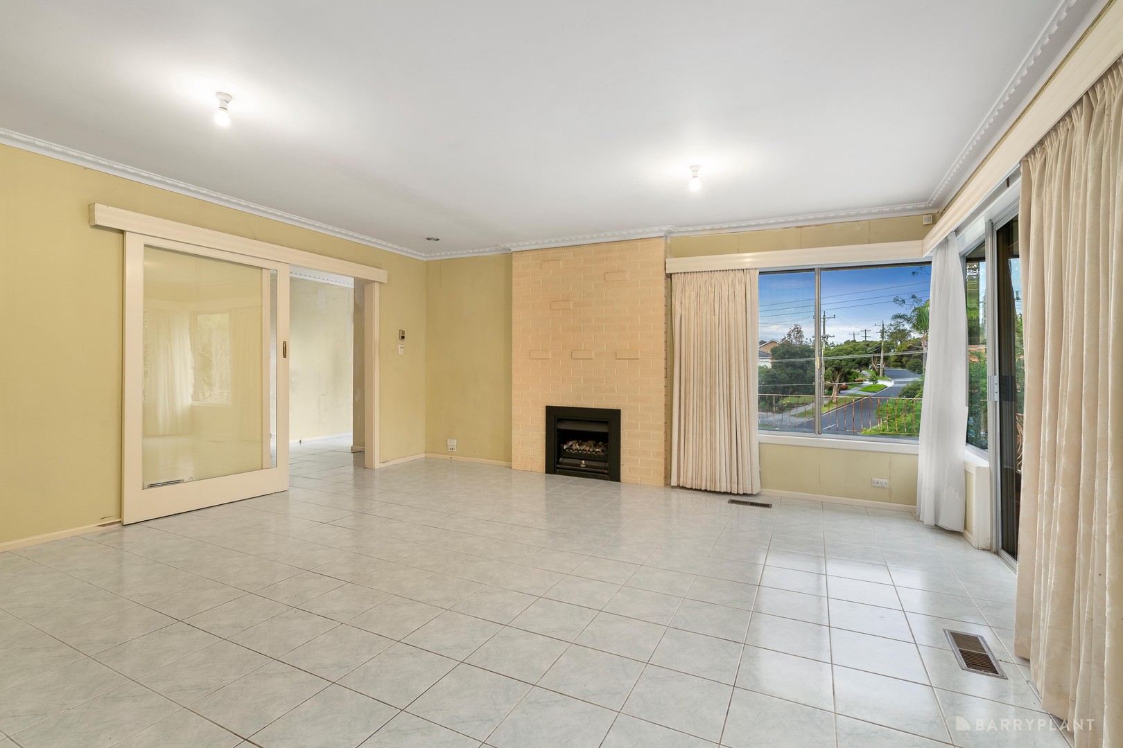 21 Airds Road, Templestowe Lower, VIC 3107 - Thumbnail 2 - 24/04/2026