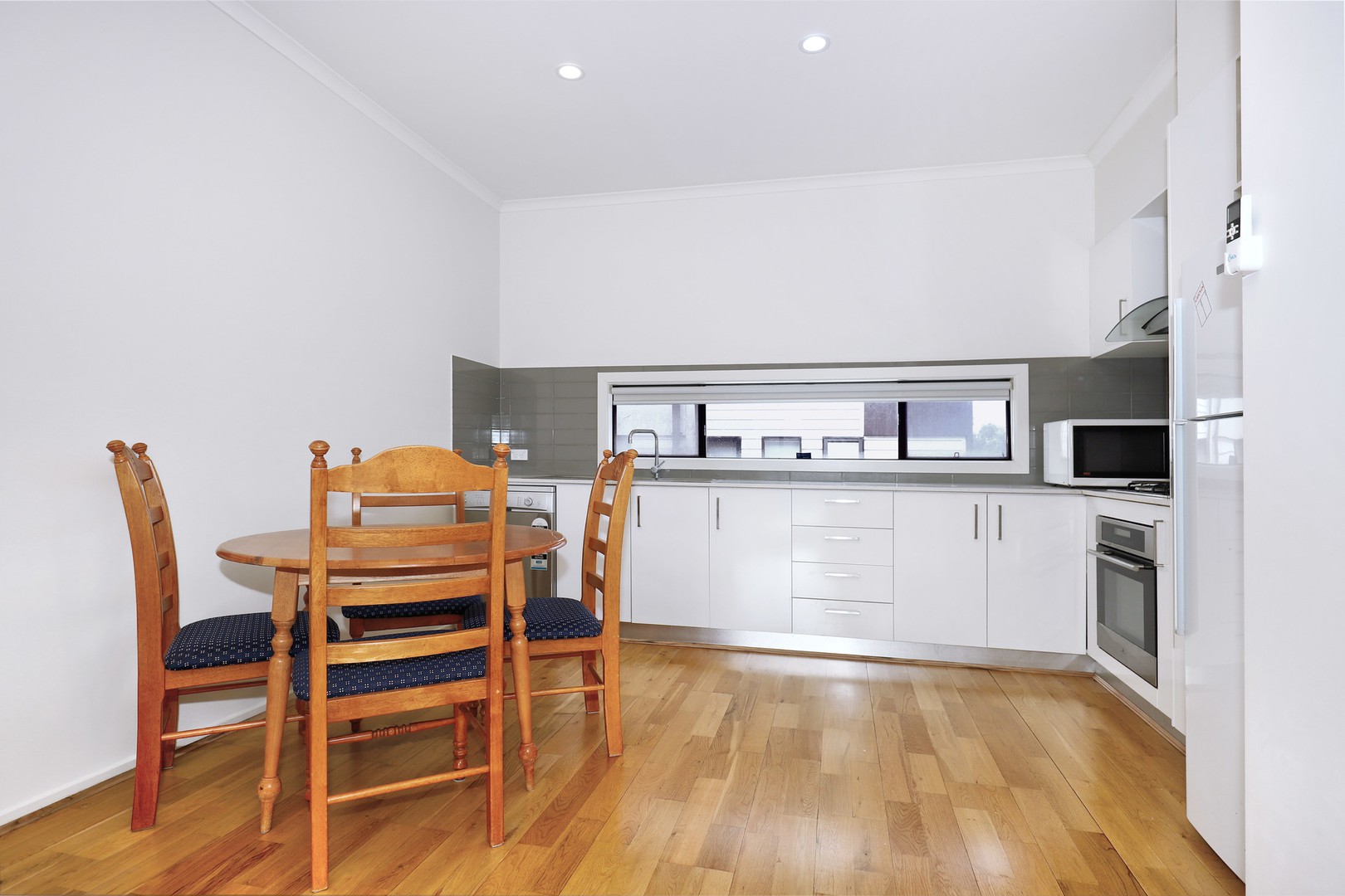 21 Alexander Circuit, Craigieburn, VIC 3064, Craigieburn - Thumbnail 4