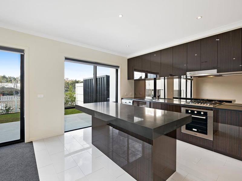 21 Belsay Chase, Chirnside Park, VIC 3116, Chirnside Park - Thumbnail 3