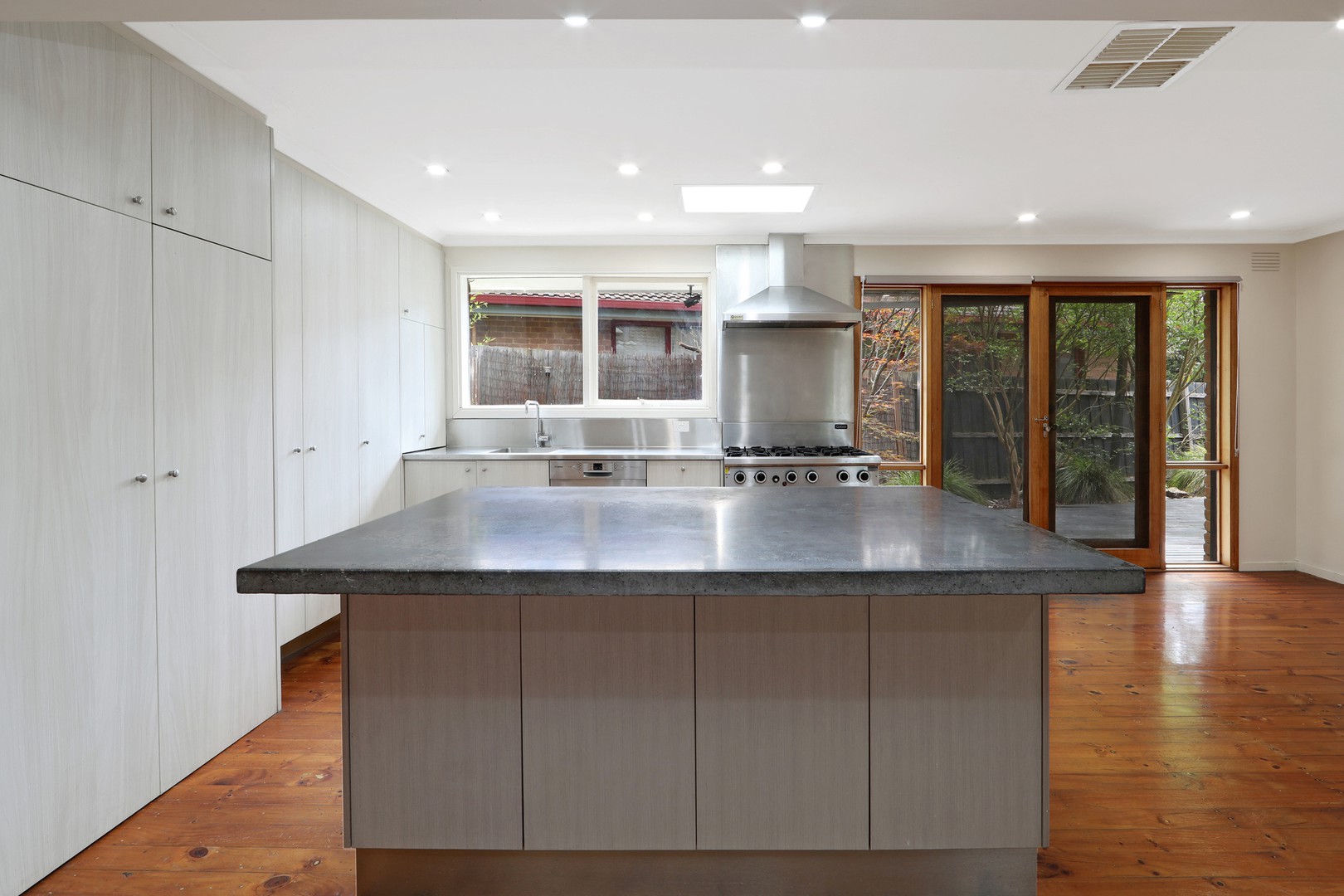 21 Bexsarm Crescent, Rowville, VIC 3178, Rowville - Thumbnail 5