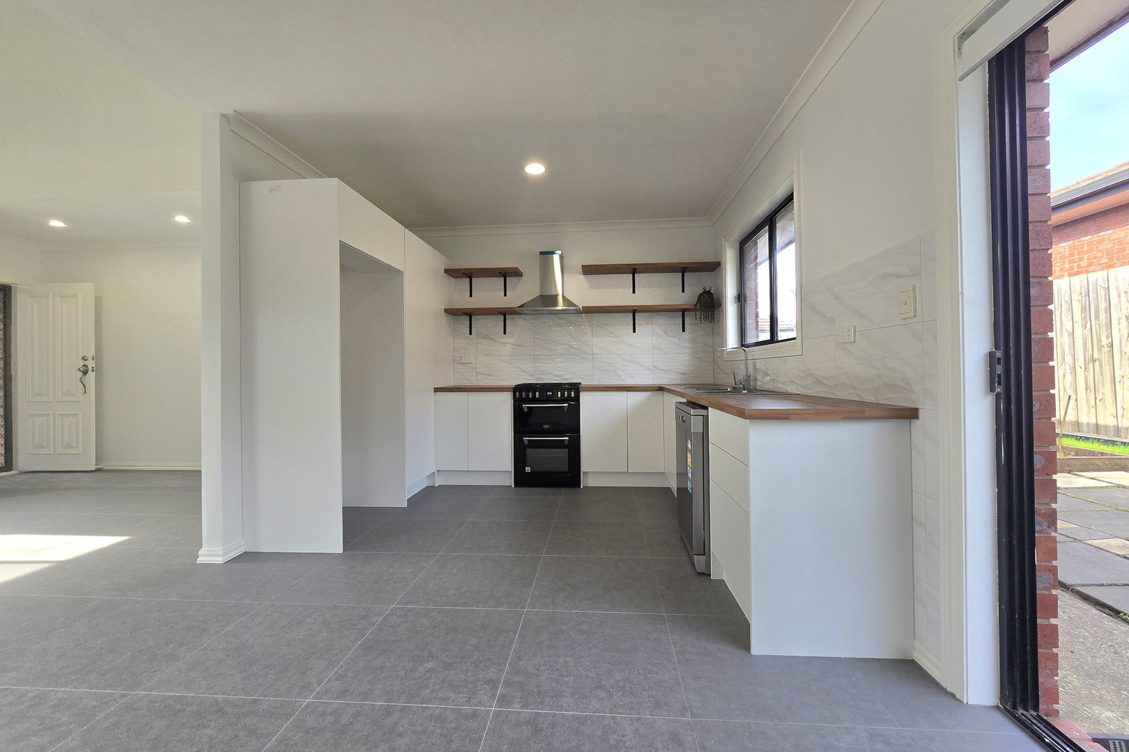 21 Bluff Street, Lalor, VIC 3075, Lalor - Thumbnail 5