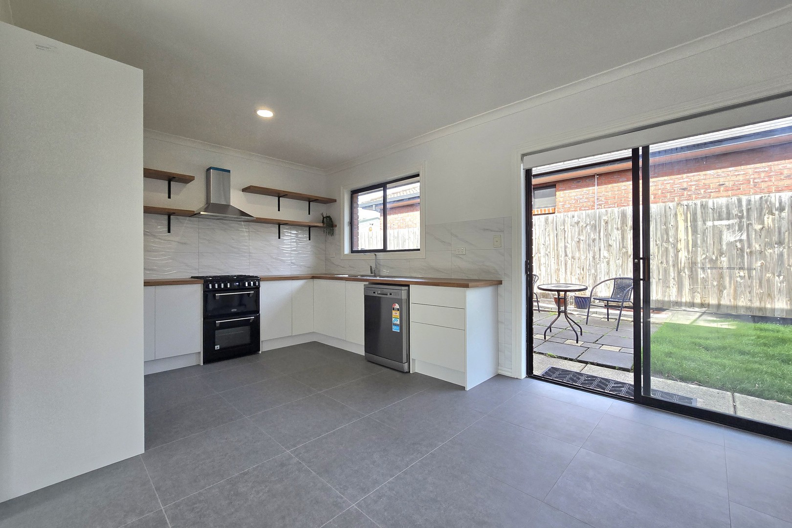 21 Bluff Street, Lalor, VIC 3075, Lalor - Thumbnail 6