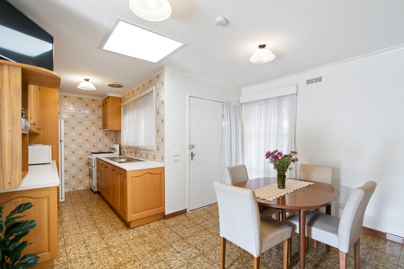 21 Buckingham Crescent, Sunshine West, VIC 3020, Sunshine West - Thumbnail 4