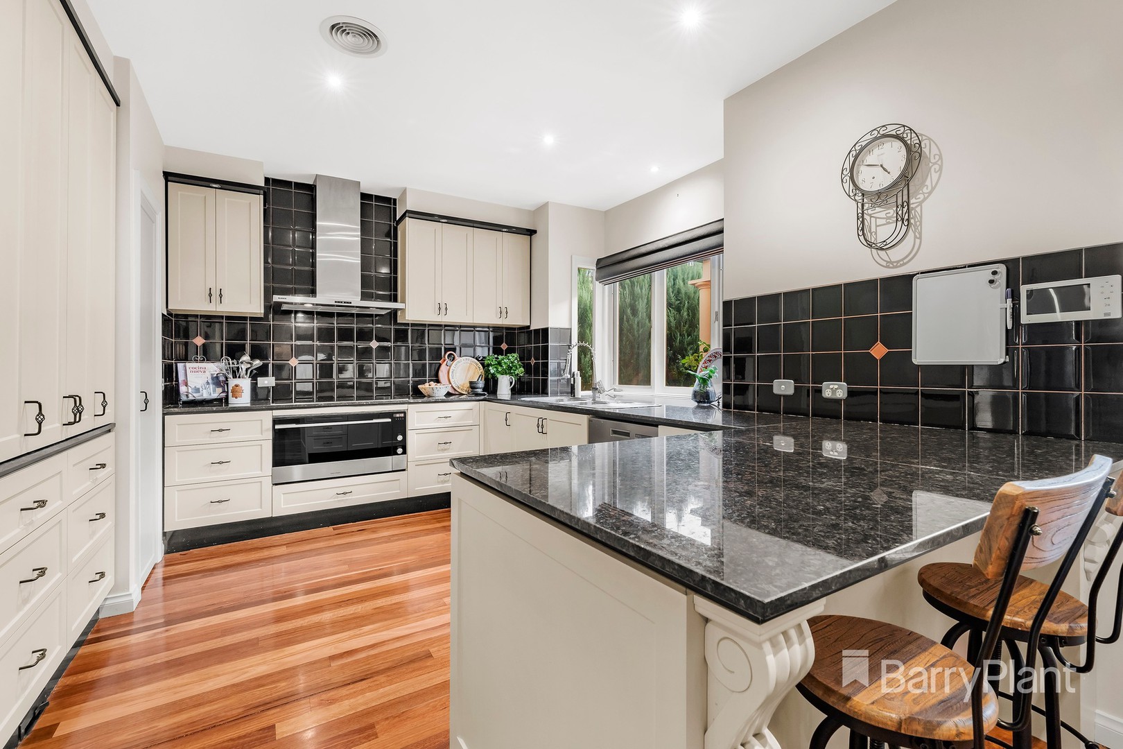 21 Bushmans Way, South Morang, VIC 3752, South Morang - Thumbnail 4