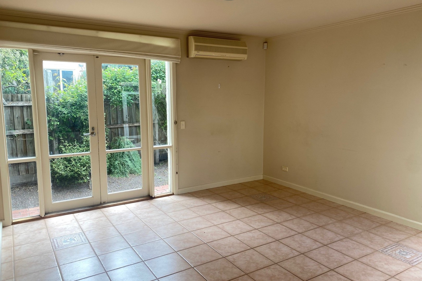 21 Carrington Street, Pascoe Vale South, VIC 3044 - Thumbnail 2 - 16/12/2021