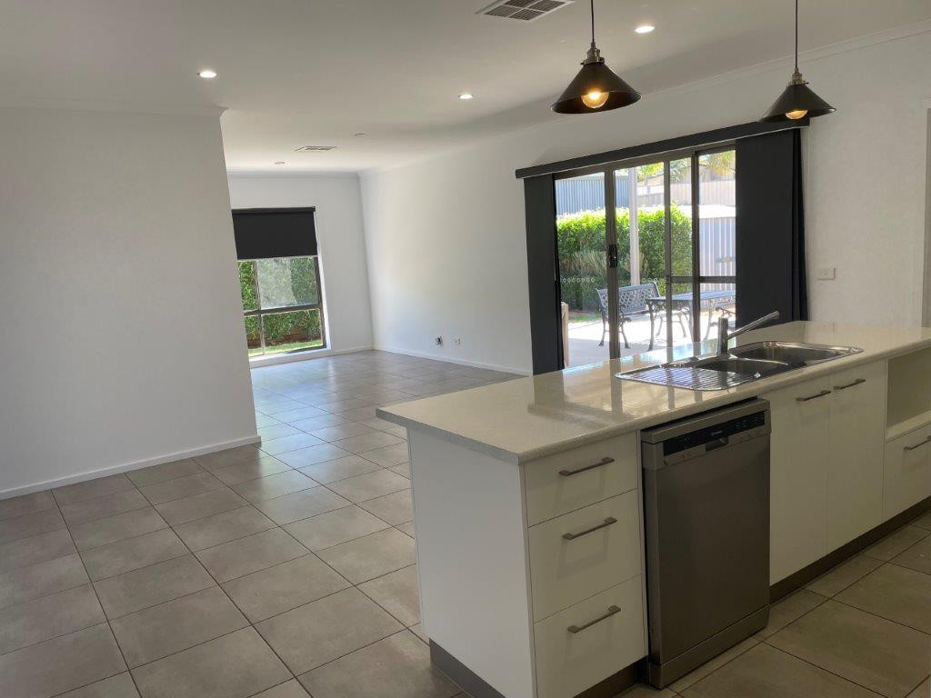 21 Central Park Drive, Mildura, VIC 3500, Mildura - Thumbnail 5