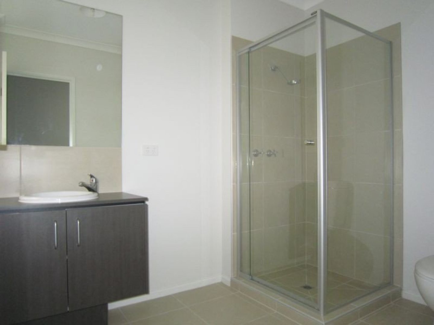 21 Clapham WayCraigieburn, VIC 3064  - Leased, Craigieburn - Thumbnail 7