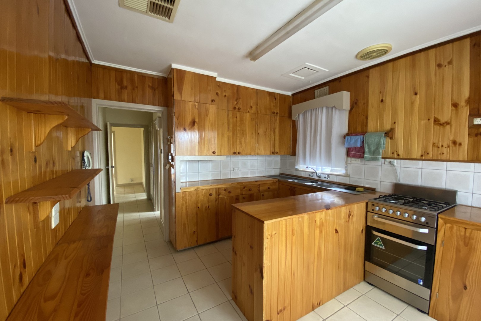 21 Clements Grove, Reservoir, VIC 3073, Reservoir - Thumbnail 5