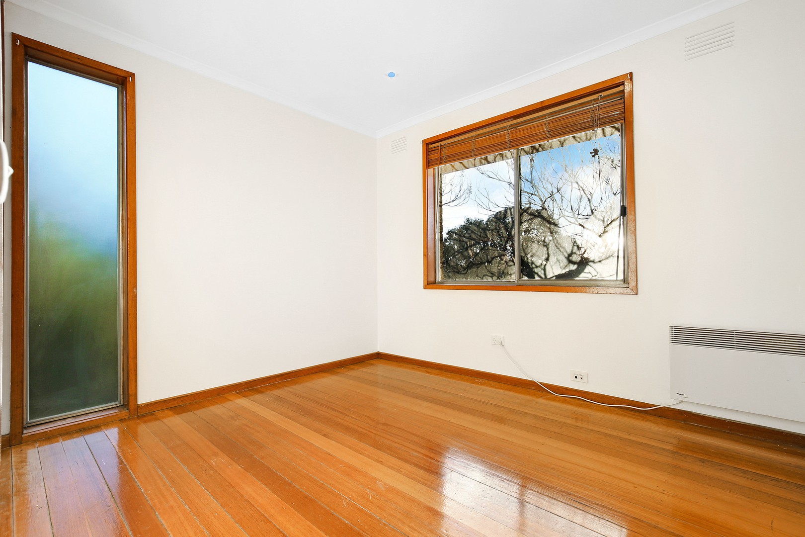 21 Coleen Street, Yallambie, VIC 3085 - Thumbnail 2 - 07/08/2026