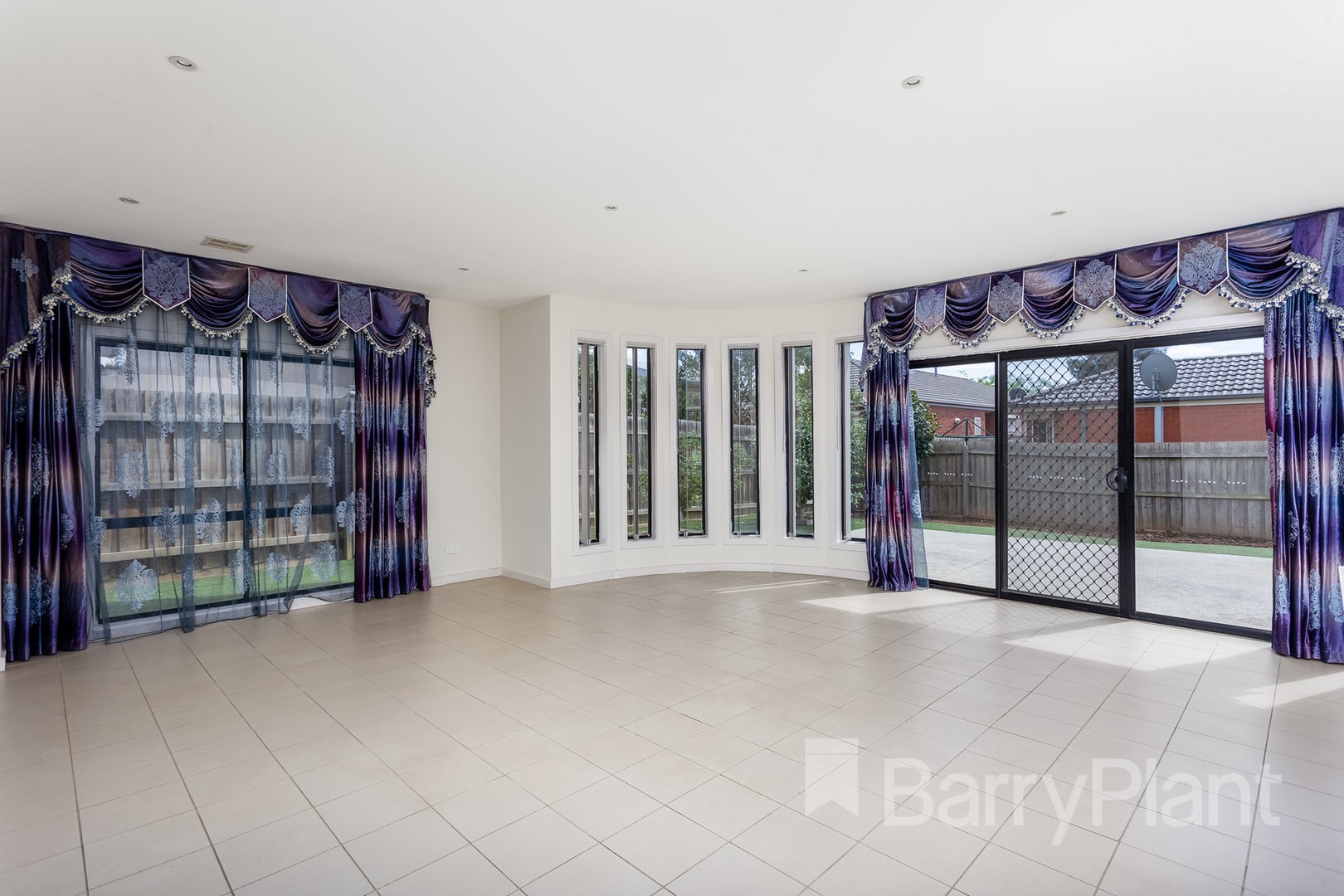 21 Copeland Crescent, Point Cook, VIC 3030, Point Cook - Thumbnail 4