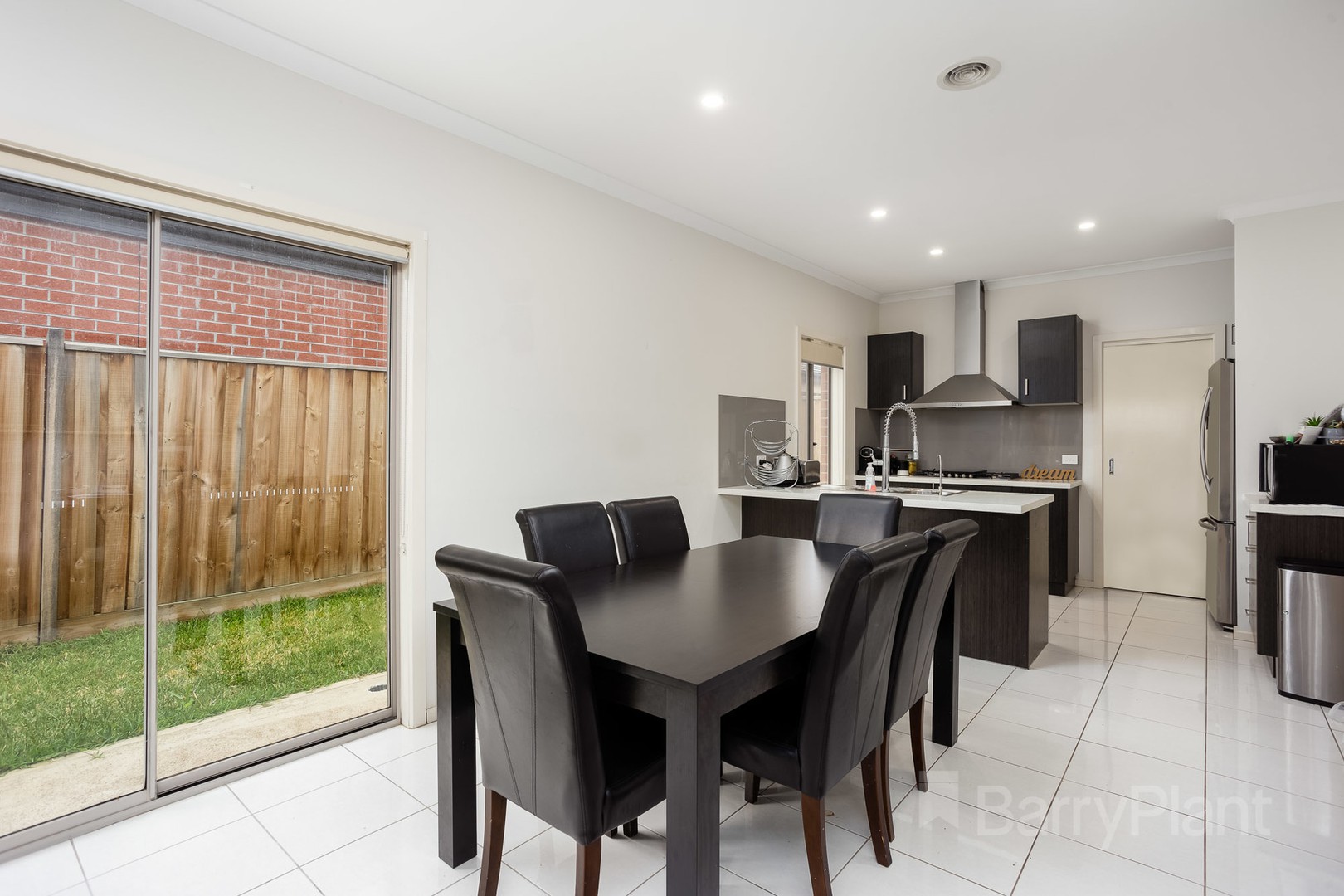 21 Creston Street, Point Cook, VIC 3030, Point Cook - Thumbnail 3