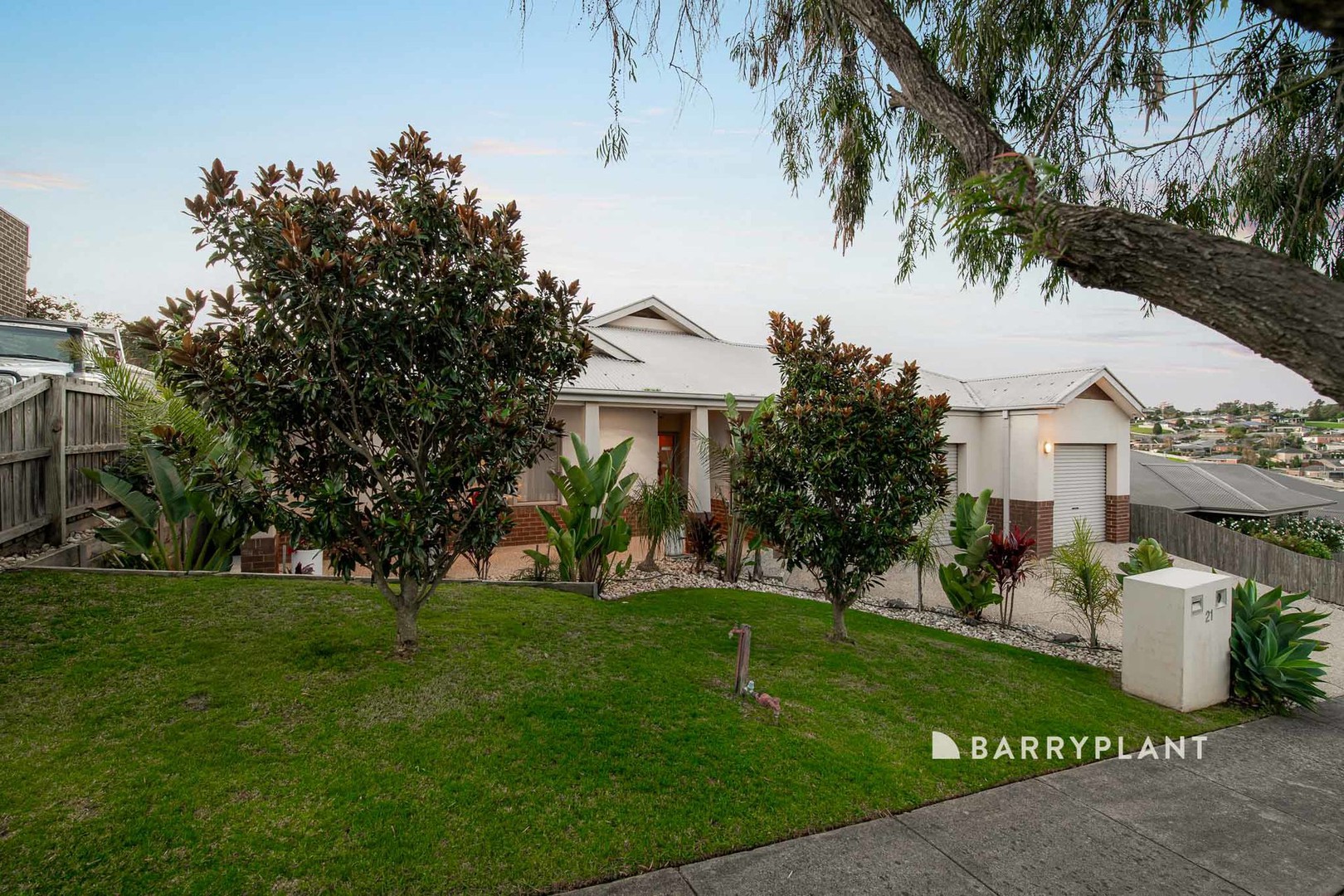 21 Cromie Drive, Warragul, VIC 3820 - Thumbnail 2 - 18/05/2026