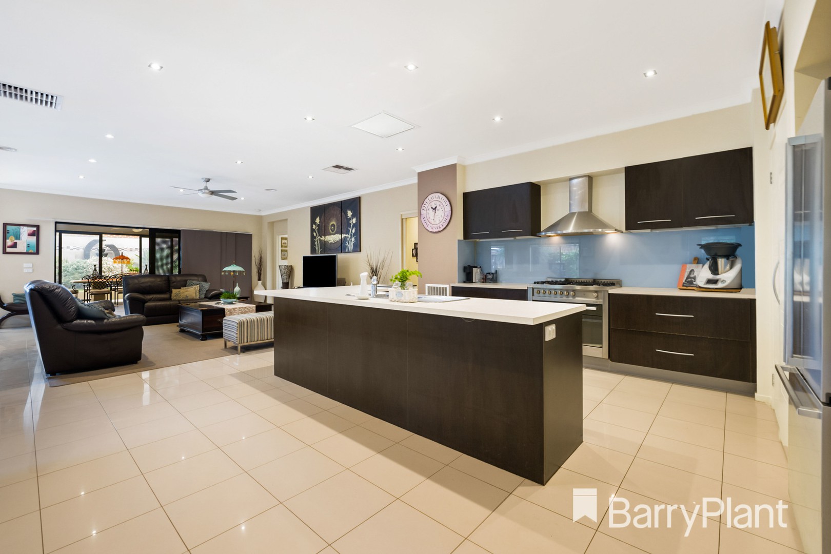 21 Cullen Drive, Wyndham Vale, VIC 3024, Wyndham Vale - Thumbnail 2