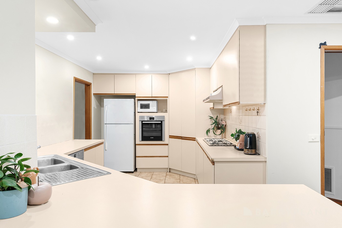 21 Cumberland Crescent, Chirnside Park, VIC 3116, Chirnside Park - Thumbnail 2