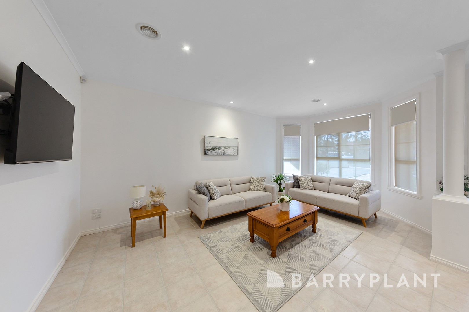 21 Elissa Way, St Albans, VIC 3021, St Albans - Thumbnail 3