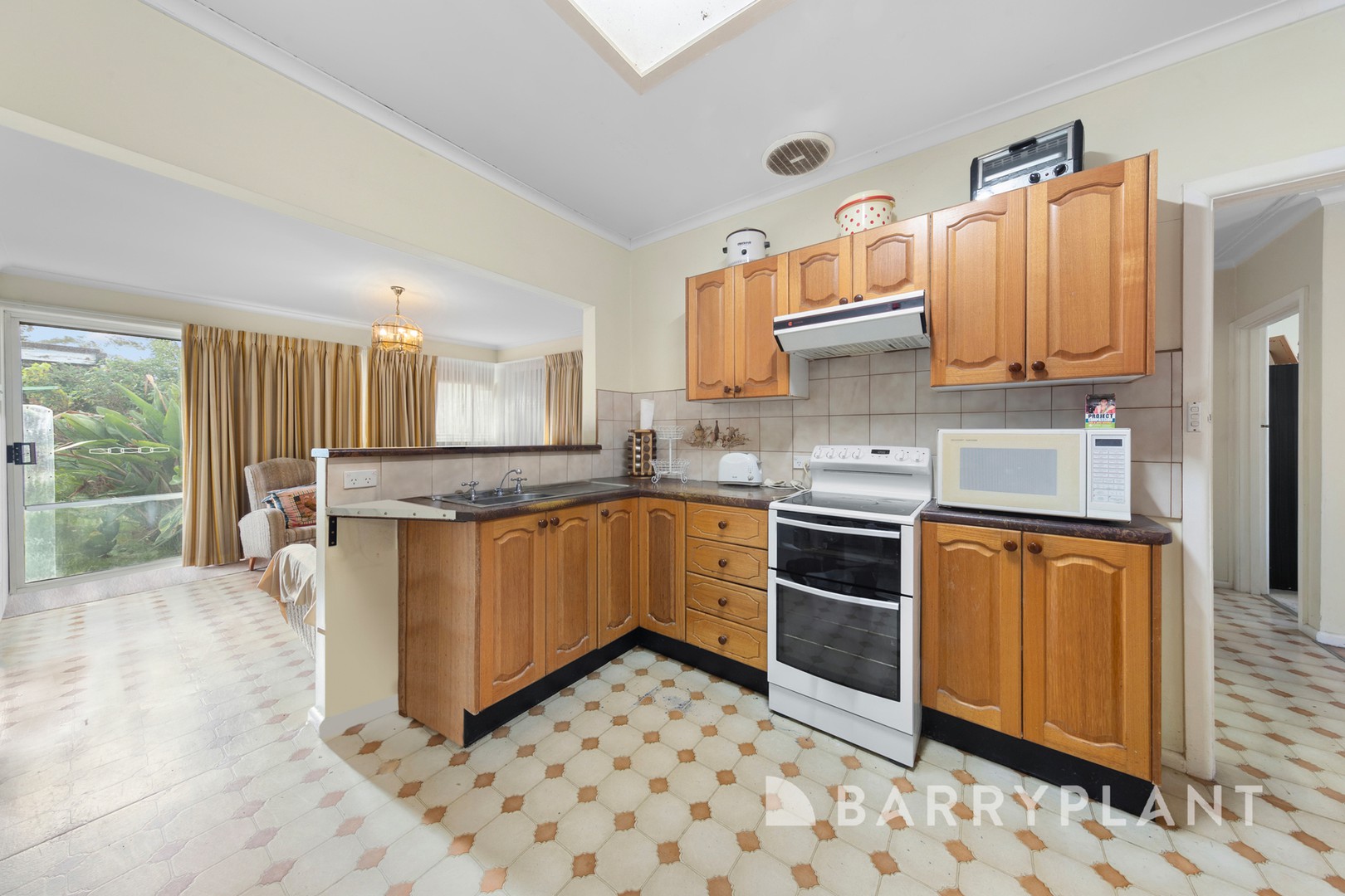 21 Errington Road, St Albans, VIC 3021, St Albans - Thumbnail 4