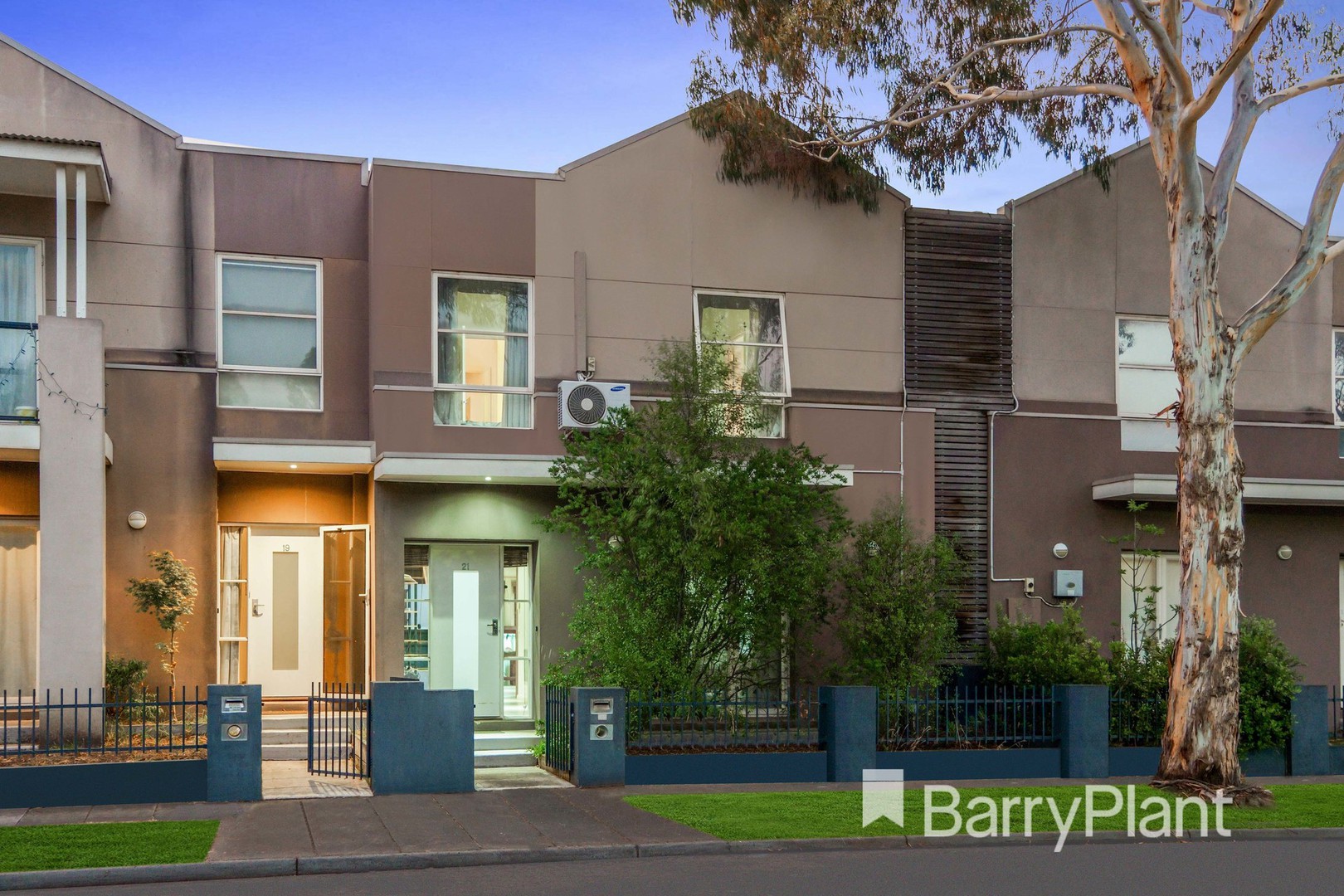 21 Eveline Avenue, Maribyrnong, VIC 3032, Maribyrnong - Thumbnail 2