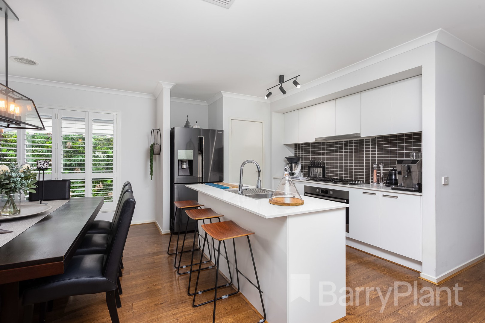 21 Evesham Drive, Point Cook, VIC 3030, Point Cook - Thumbnail 2