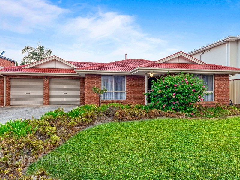 21 Fastnet Drive, Taylors Lakes, VIC 3038 - Image - 24/11/2025