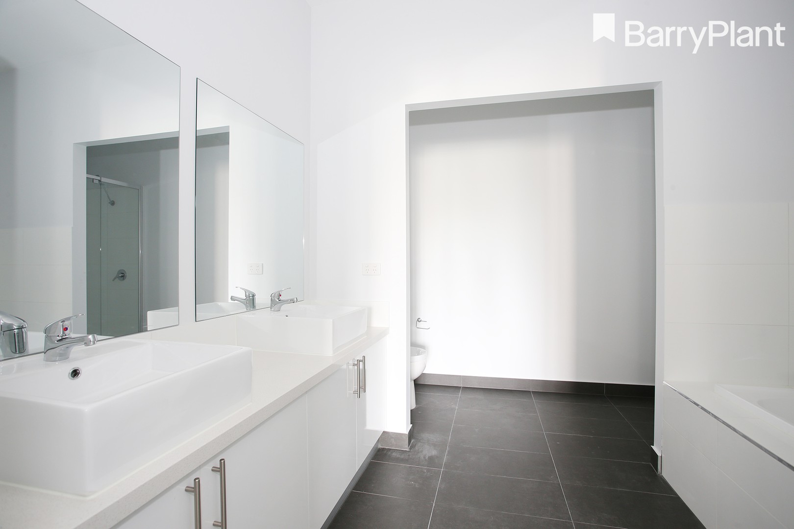 21 Fergus Lane, Cranbourne West, VIC 3977, Cranbourne West - Thumbnail 3
