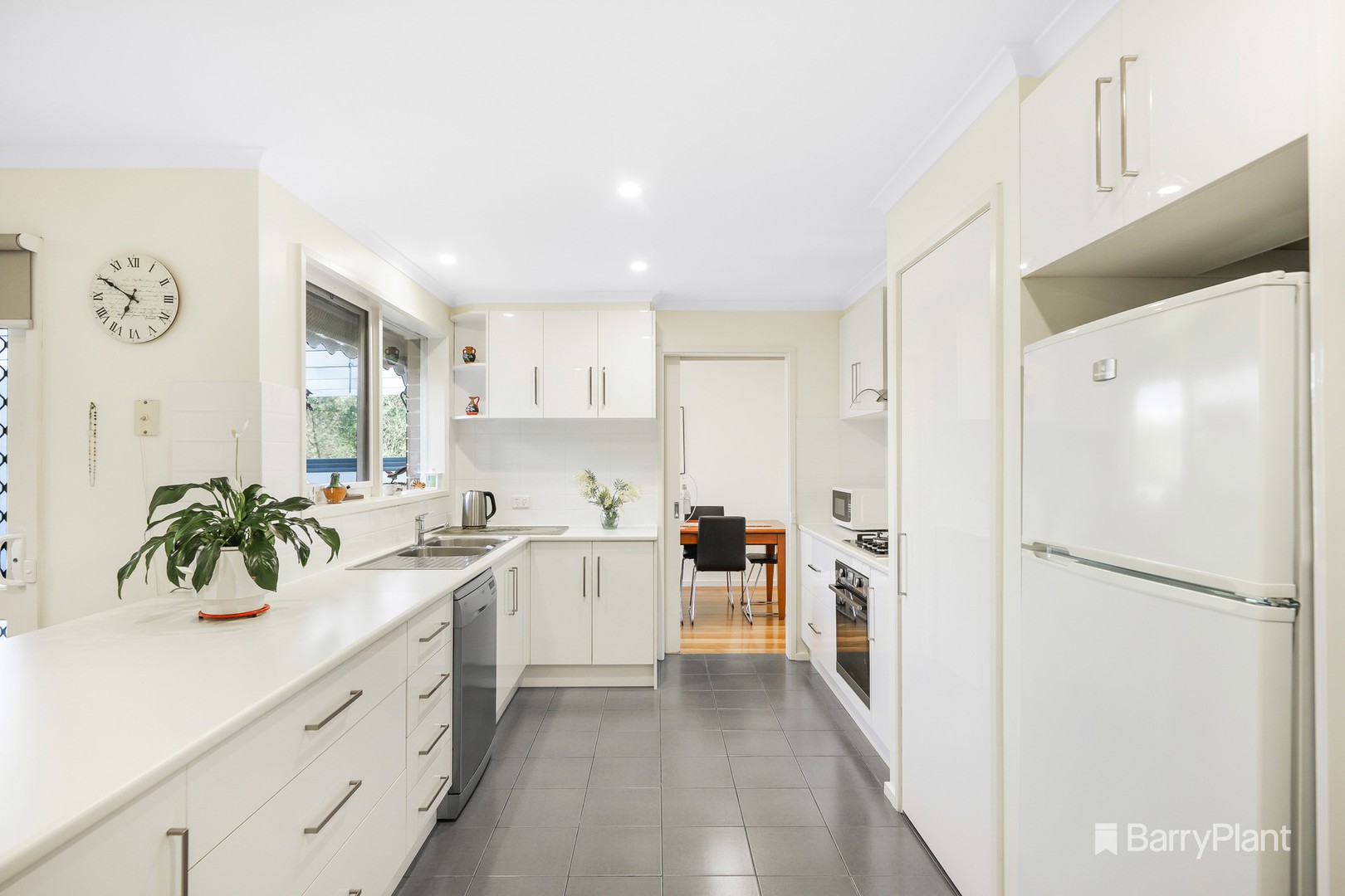 21 Frances Avenue, Yarra Glen, VIC 3775, Yarra Glen - Thumbnail 2