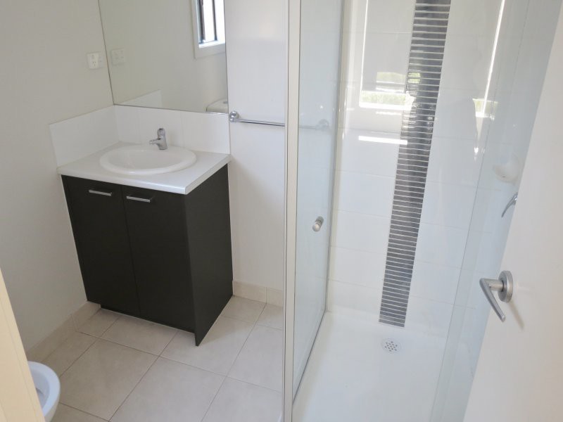 21 Freeman Drive, Kangaroo Flat, VIC 3555, Kangaroo Flat - Thumbnail 7