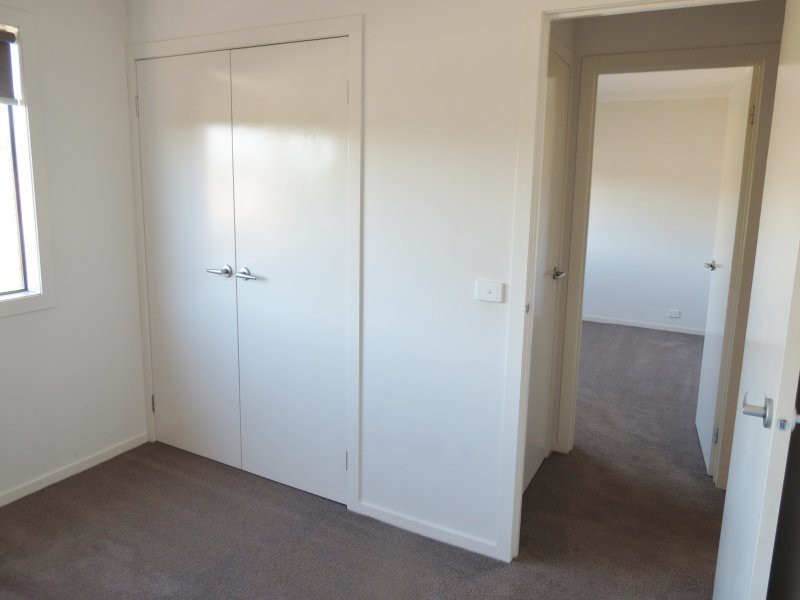 21 Freeman Drive, Kangaroo Flat, VIC 3555, Kangaroo Flat - Thumbnail 8