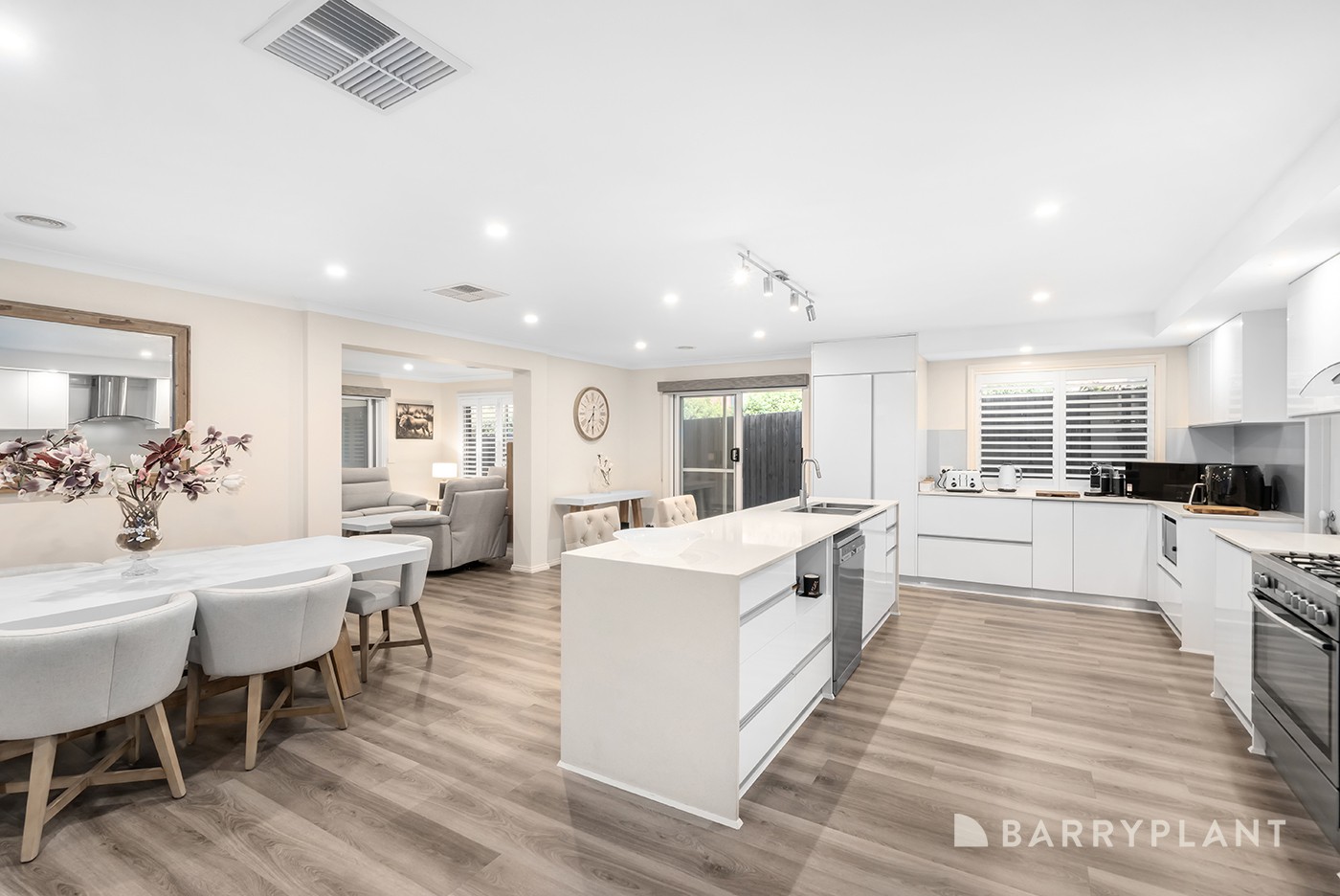21 Freshfield Avenue, Mooroolbark, VIC 3138, Mooroolbark - Thumbnail 5