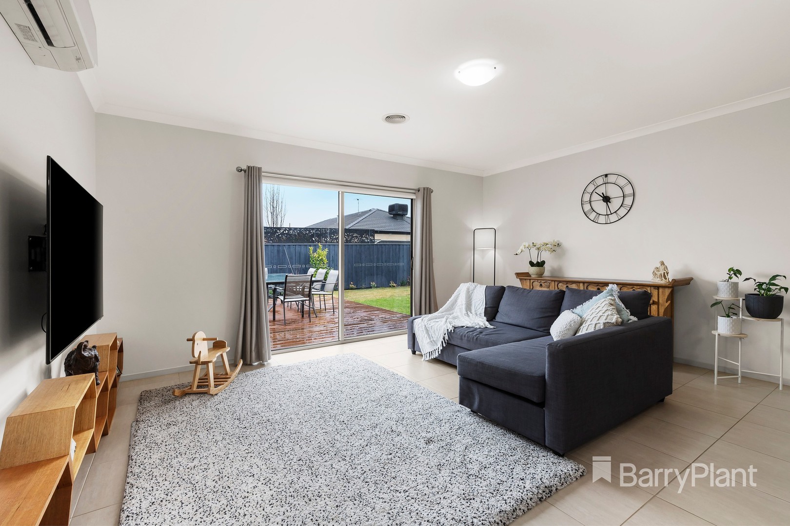 21 Furlong Drive, Doreen, VIC 3754 - Thumbnail 2 - 03/10/2023
