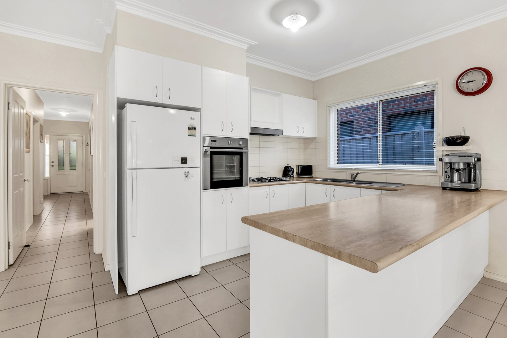 21 Gainsborough DriveCraigieburn, VIC 3064, Craigieburn - Thumbnail 3