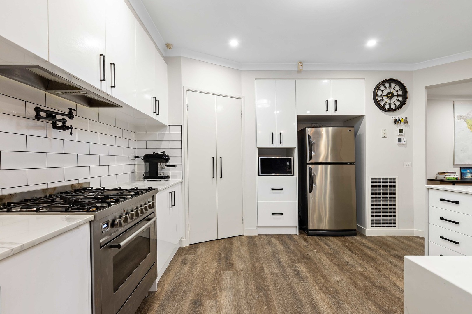 21 Grandview Crescent, Hillside, VIC 3037, Hillside - Thumbnail 6